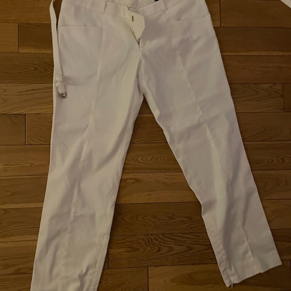 Gucci white short slacks - Picture 3 of 4